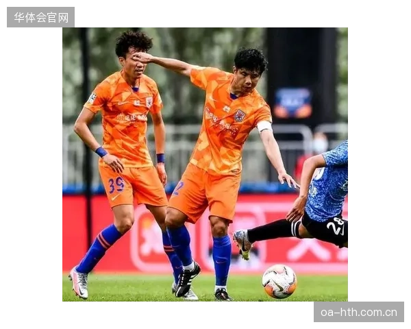 后防线损失一员大将,纳西卜的健康状况决定防守体系稳定性。 后防线损失一员大将,纳西卜的健康状况决定防守体系稳定性。